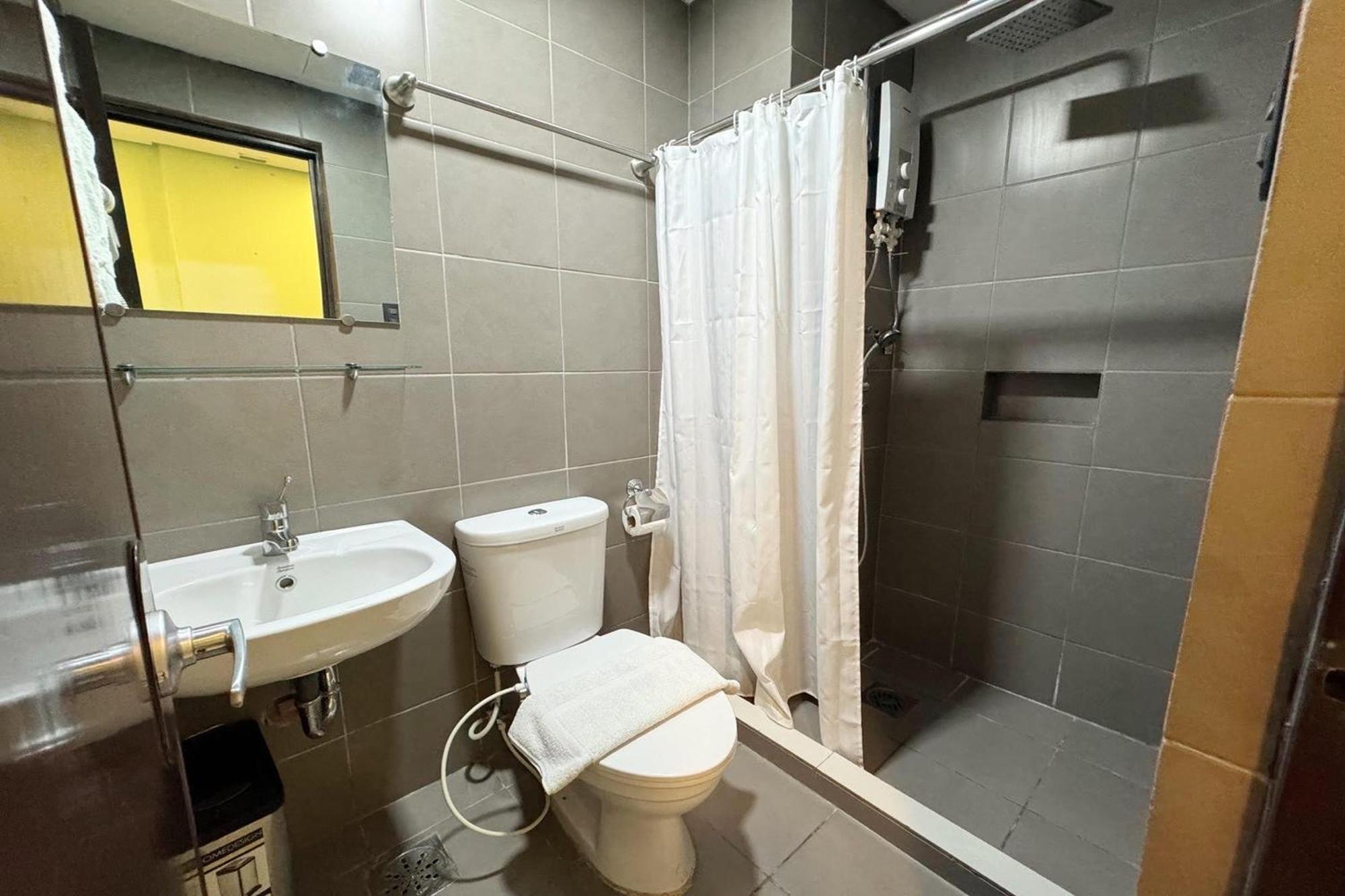 Belltower Csheli Suites Bantay - Vigan Exterior photo